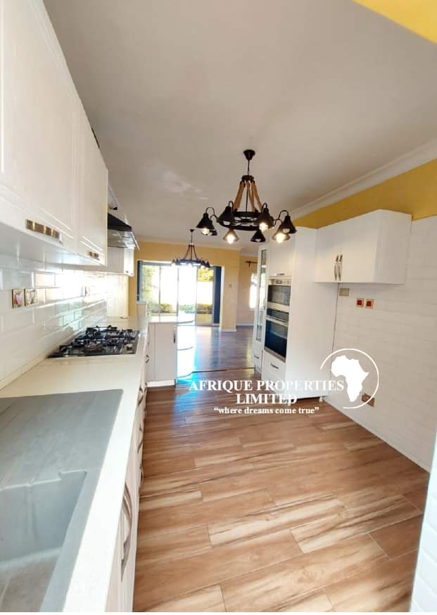 Spacious 4 bedroom maisonette for sale in Langa'ata