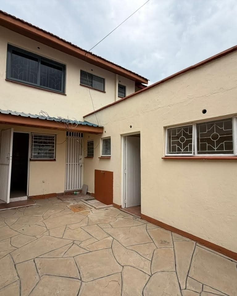 SPACIOUS 4-BEDROOM MAISONETTE WITH DSQ TO LET IN SOUTH B