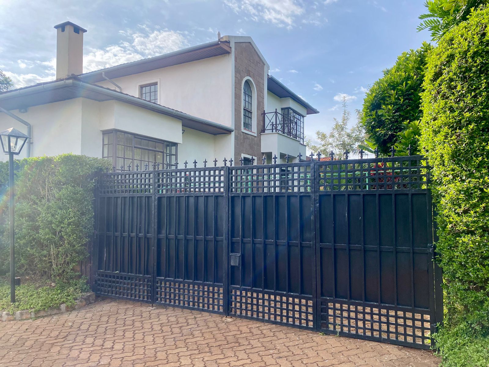 Spacious 4 Bedroom Maisonnete Plus DSQ To Let in  Redhill, Limuru Road