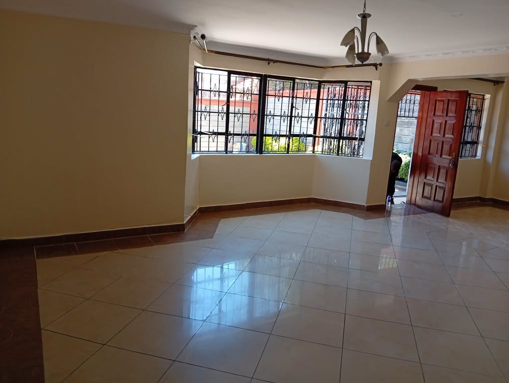 spacious 4 bedroom masionette for sale in lang'ata Image