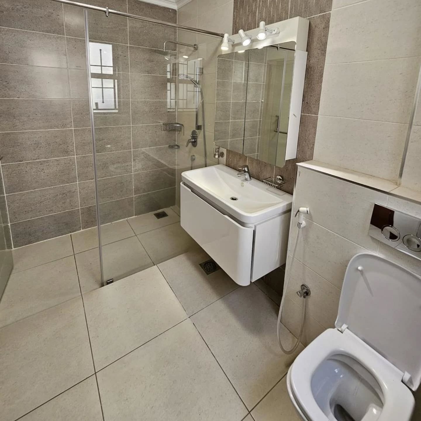 Spacious 4 Bedroom Modern Apartment For Sale in General Mathenge Image