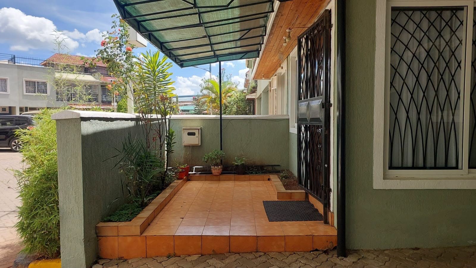 spacious 4 bedroom townhouse for sale in imara daima Image