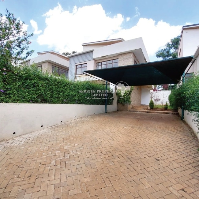 Spacious 4 Bedroom  Townhouse To Let in Runda