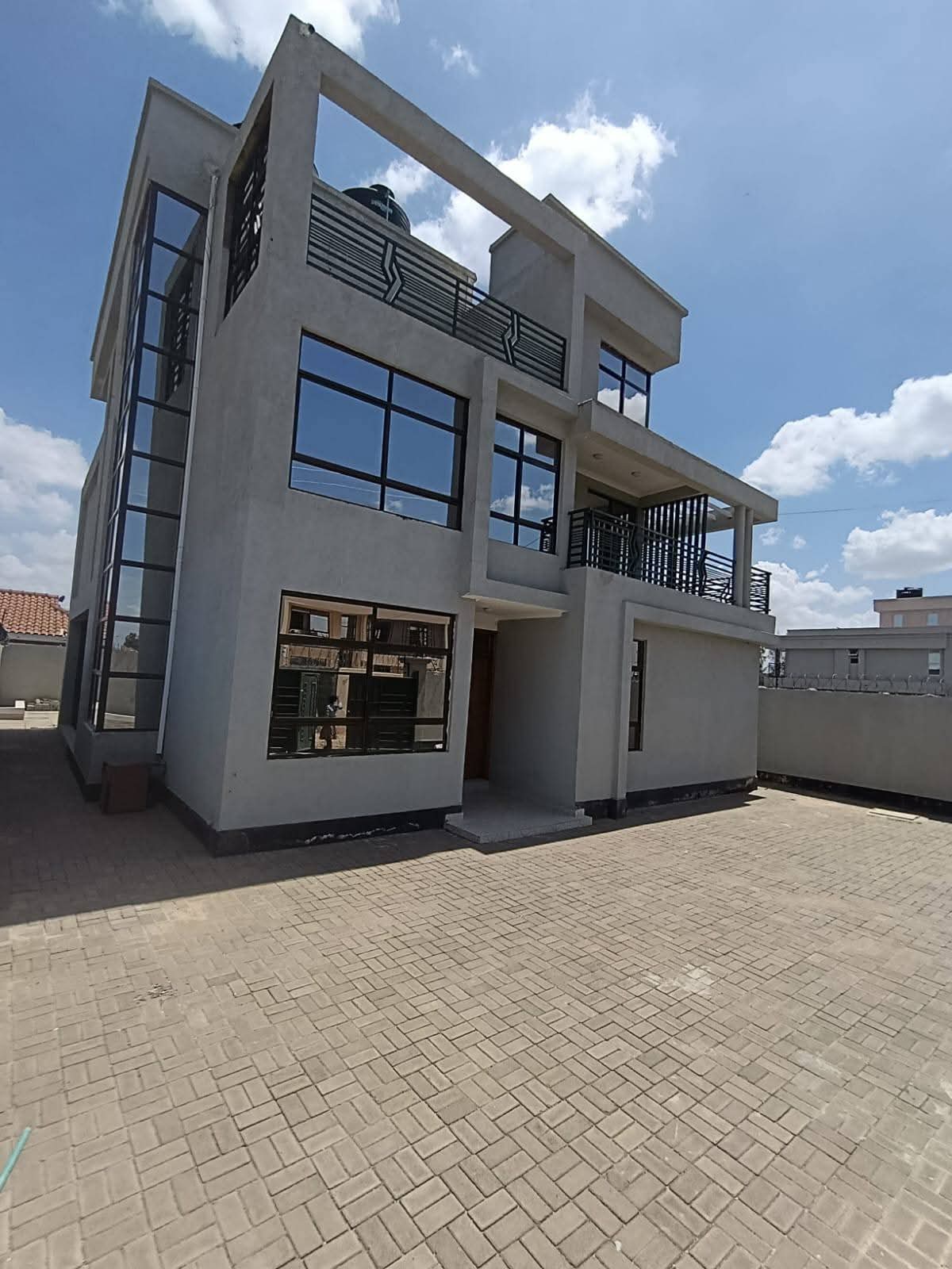 Spacious 5-bedroom flat-roof villas (Master En-suite) plus DSQ for rent in Syokimau