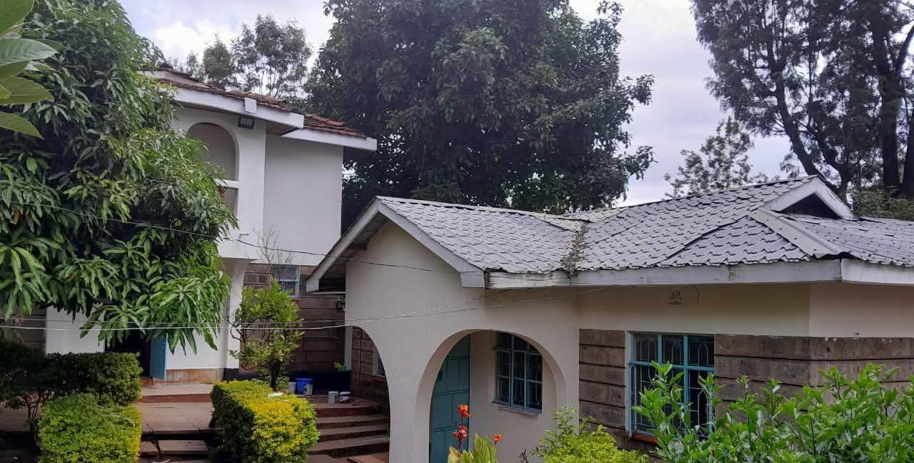 SPACIOUS & AFFORDABLE 4-BEDROOM MAISONETTE + 3-BEDROOM DSQ FOR SALE – KAREN BOMAS