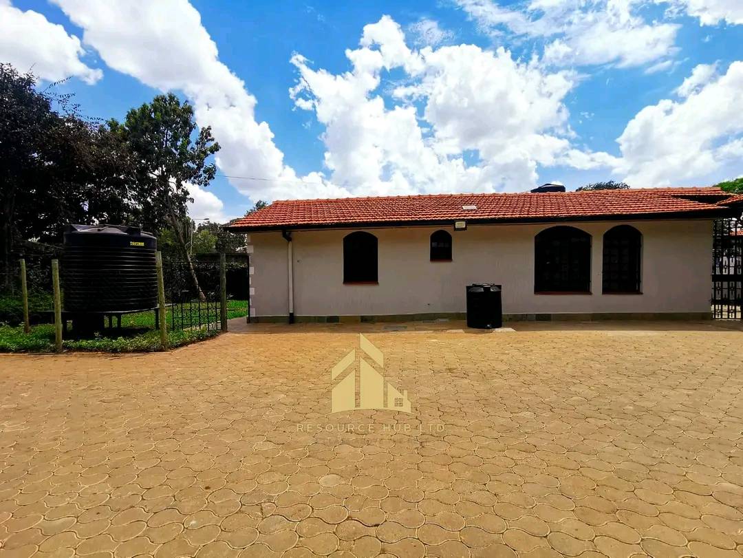 Spacious and beautiful 2 bedroom bungalow to let in Loresho