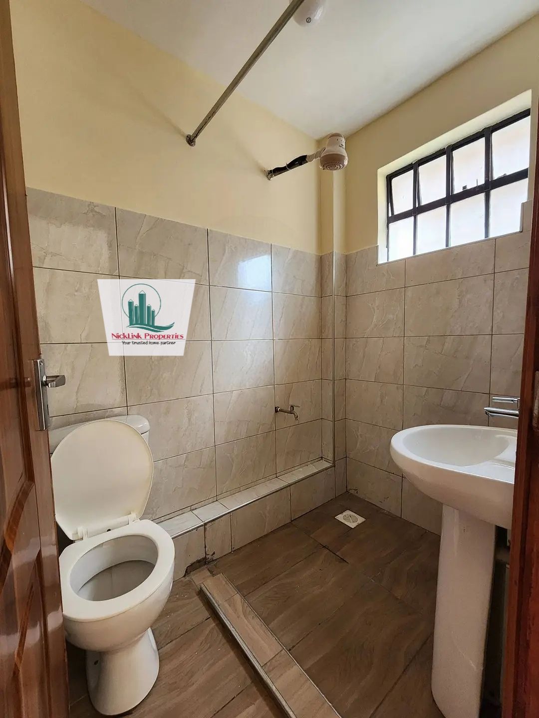 Spacious and modern 2 bedroom master ensuite apartment available to Let in Zambia, Ngong Image