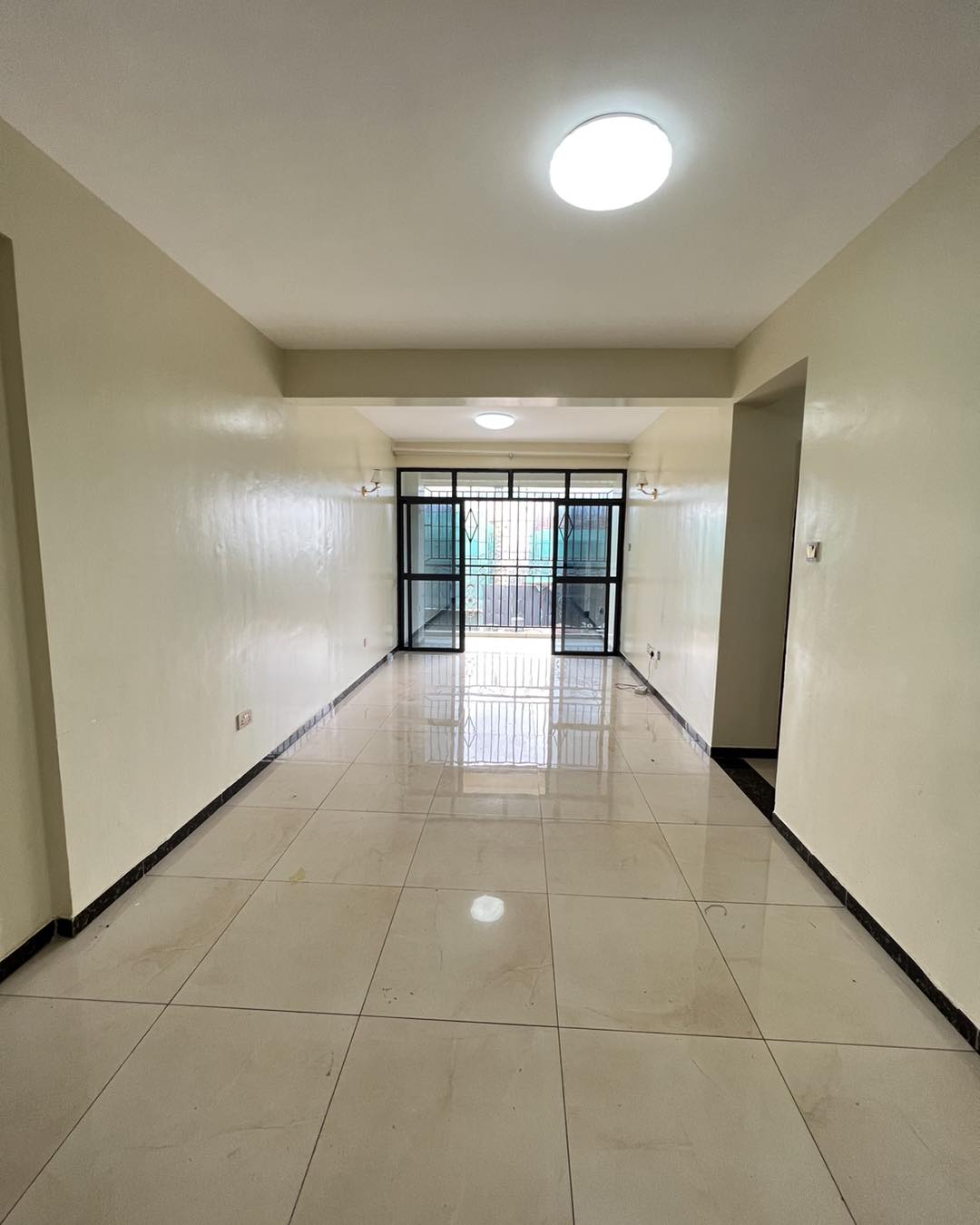 Spacious modern 2 bedroom apartment to let in lavington