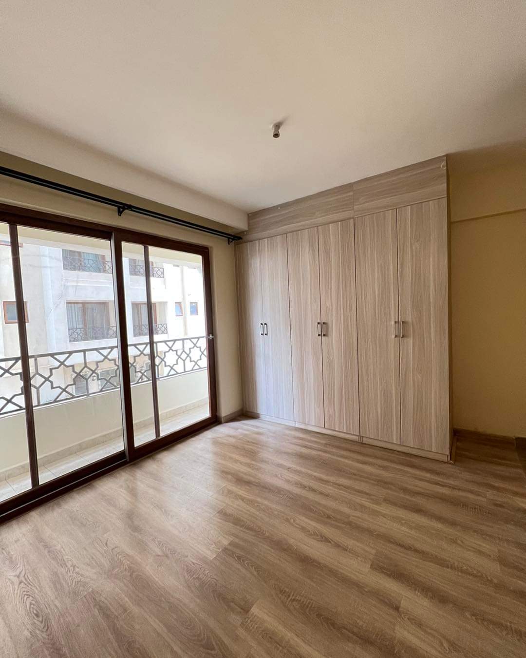 Spacious modern 3 bedroom apartment to let in Kileleshwa