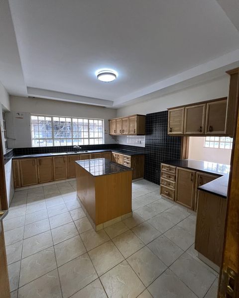 Spacious modern 3 bedroom apartment to let in KILELESHWA