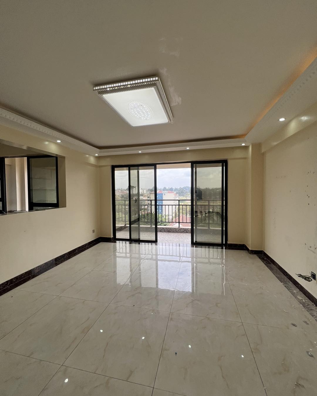 Spacious modern 3 bedroom apartment to let in kilimani