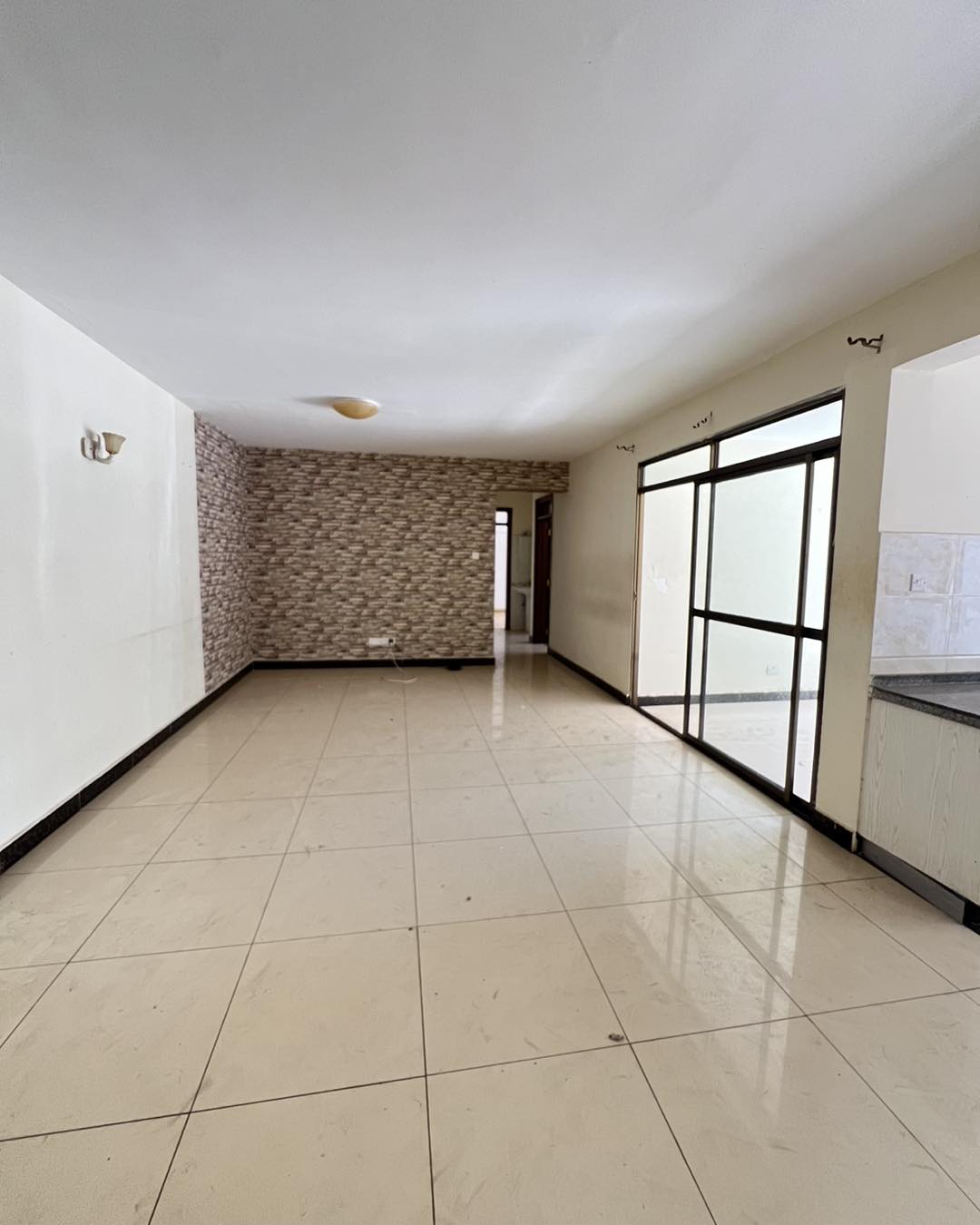 Spacious modern 3 bedroom apartment to let in kilimani