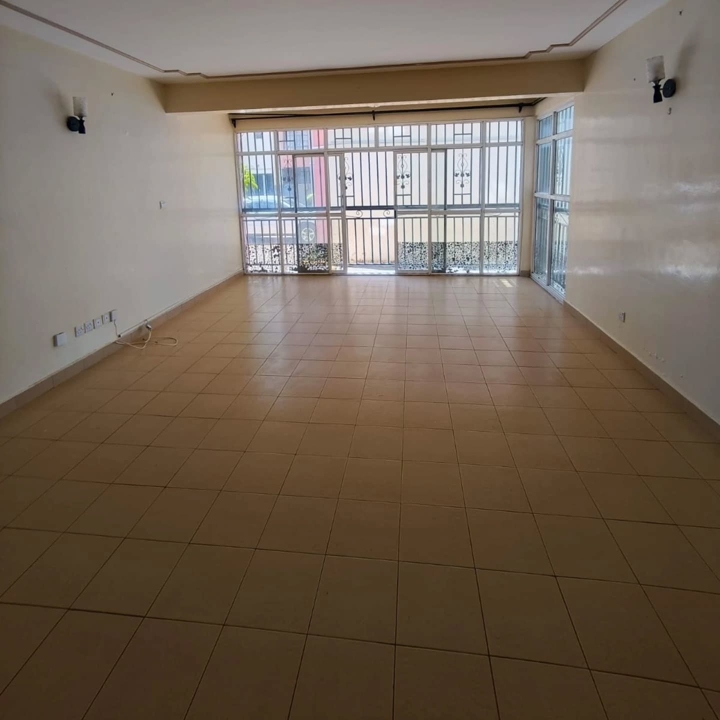 Spacious Modern 3-Bedroom Apartment to Let in Lavington Image