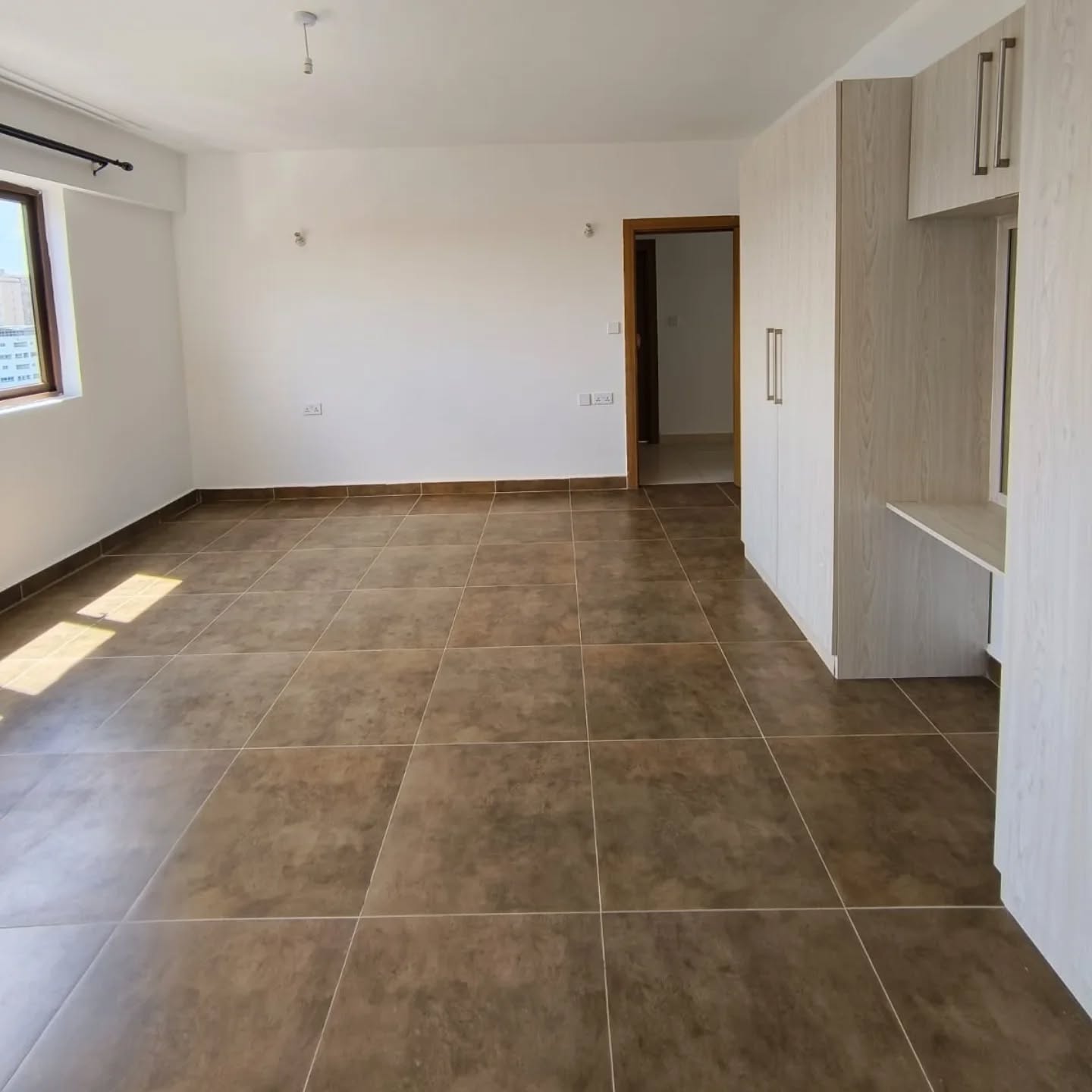 Spacious Modern 3 Bedroom Apartment To Let in Westlands Image