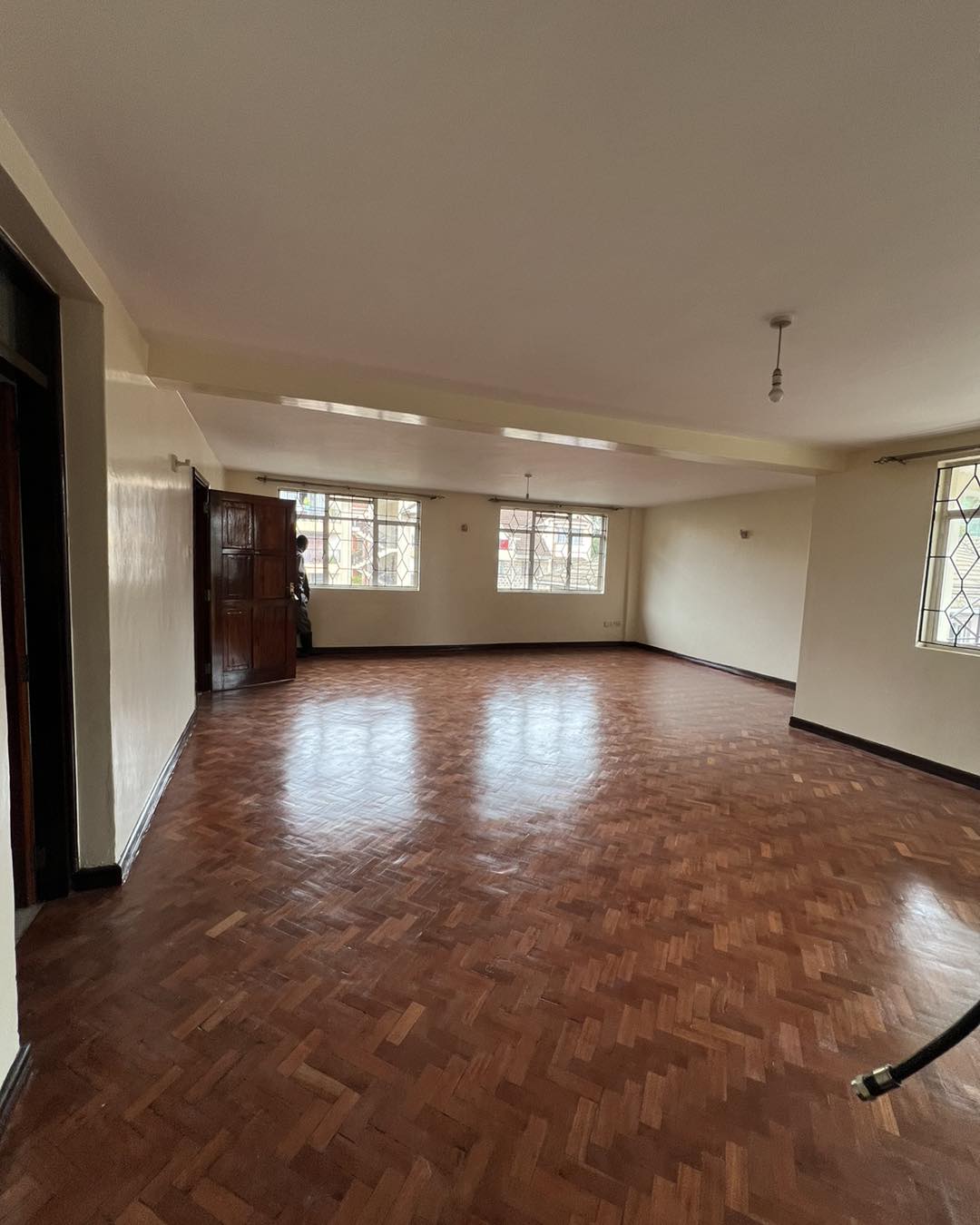 Spacious modern 3 bedroom apartment to let in Westlands