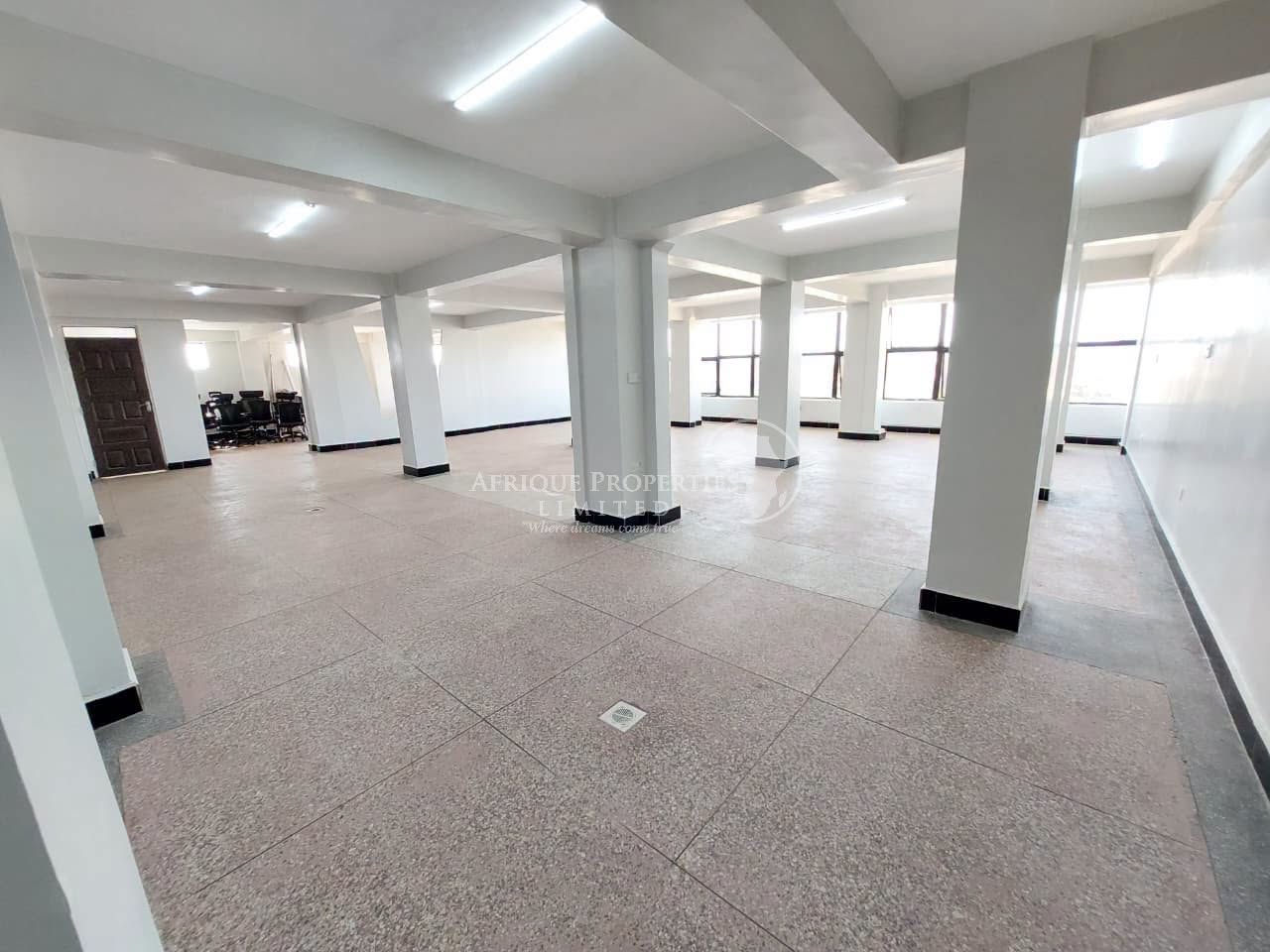 spacious office spaces to let in membly Image