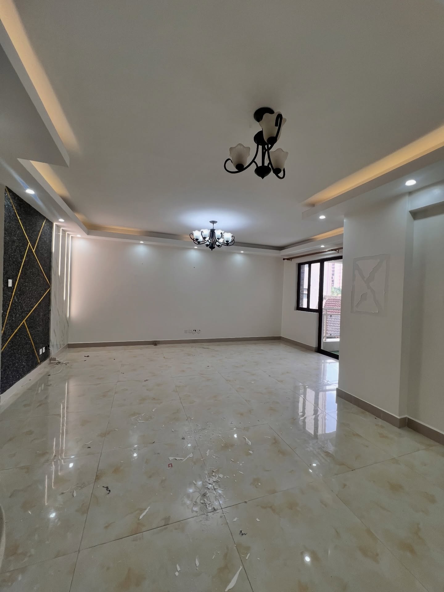 Spacious one bedroom apartment to let in kilimani off Dennis pritt