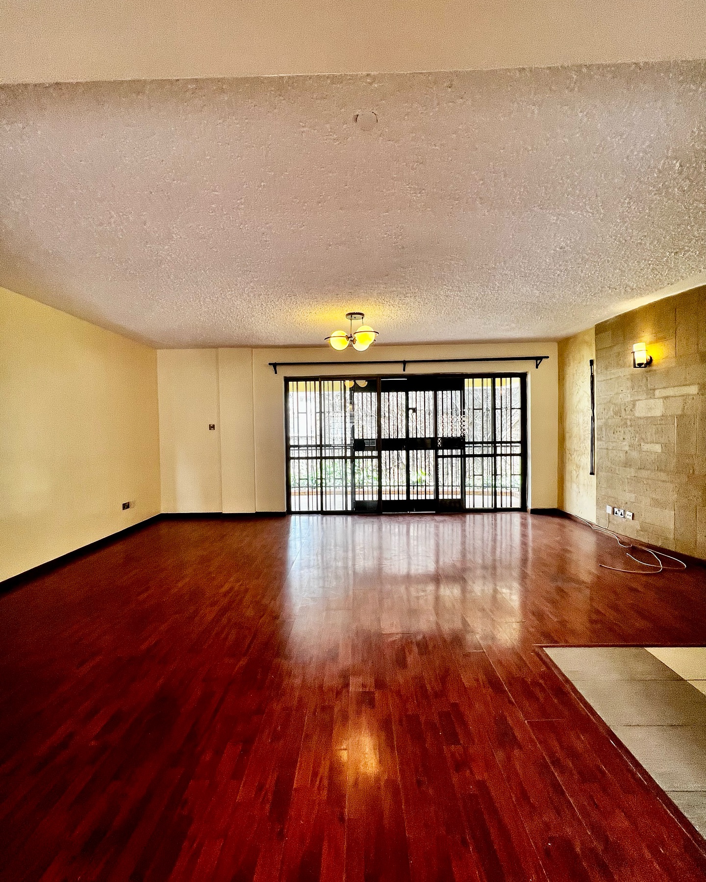 Spacious three bedroom apartment for rent in Kileleshwa Image