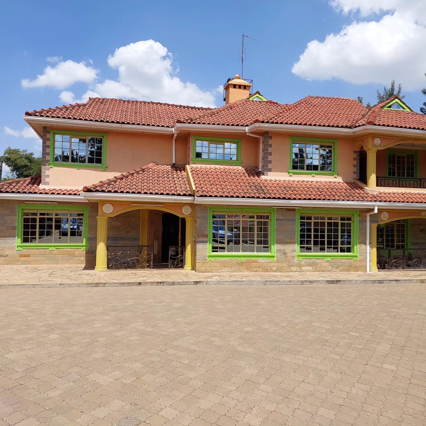 Spaciuous 7 bedroom maisonette for sale in Runda.