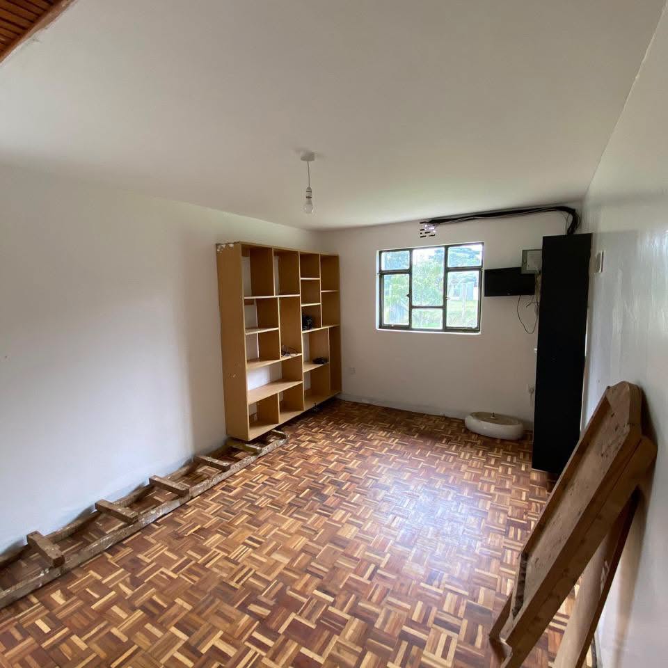 STAND-ALONE COMMERCIAL / OFFICE SPACE TO LET IN GARDEN ESTATE Image