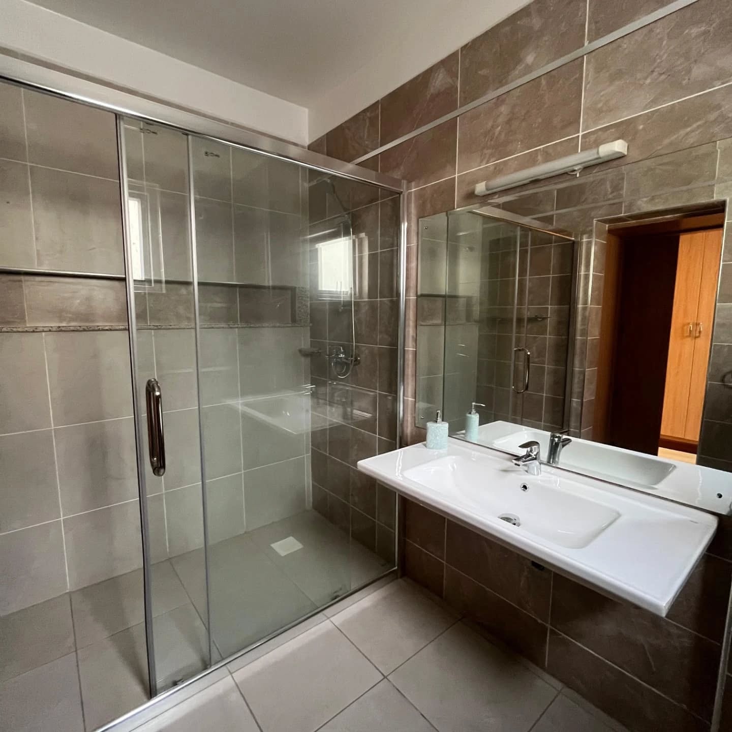 Studio, 1, 2 & 3 bedroom apartments For Rent or Sale in Westlands Image