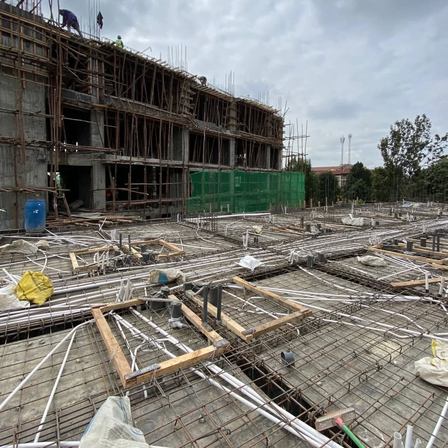 Studio,1,2 and 3 Bedroom Apartments For Sale In Thome,Thika Road Image