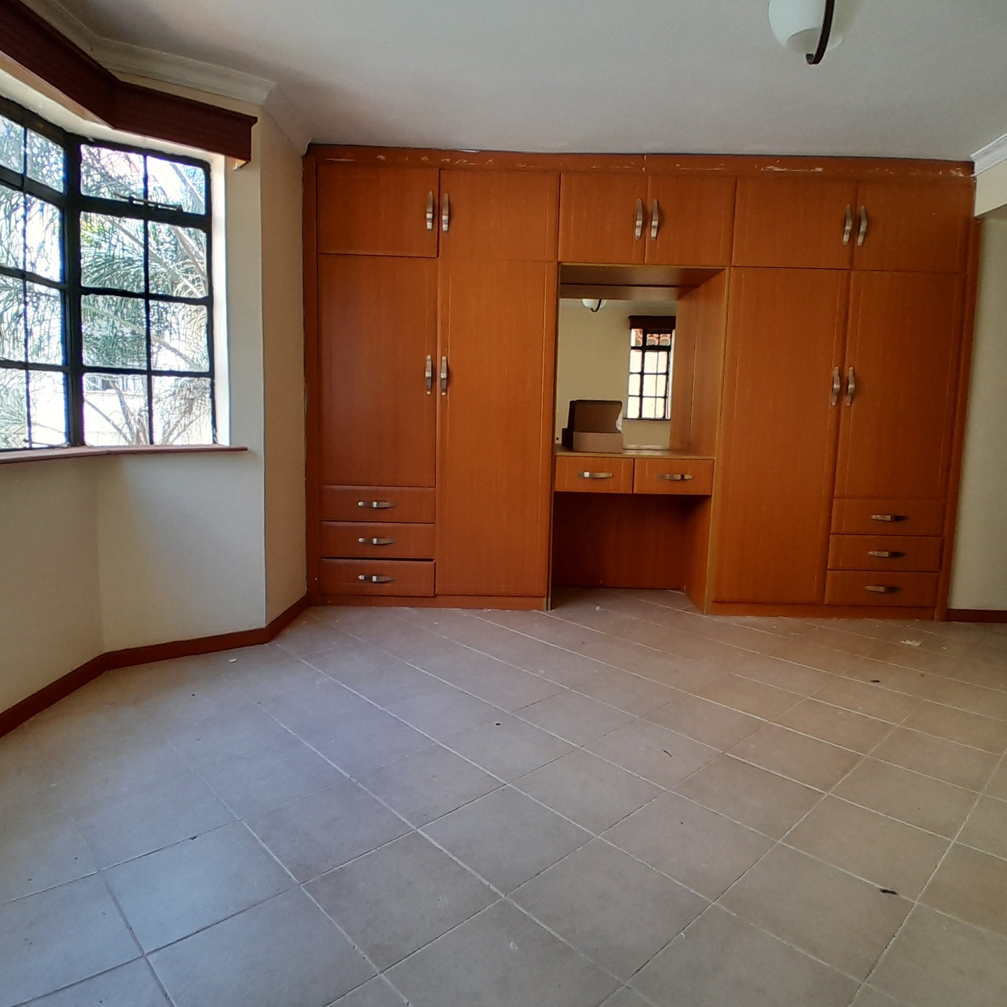 Stunning 3 bedroom apartment to let in Lang'ata Image