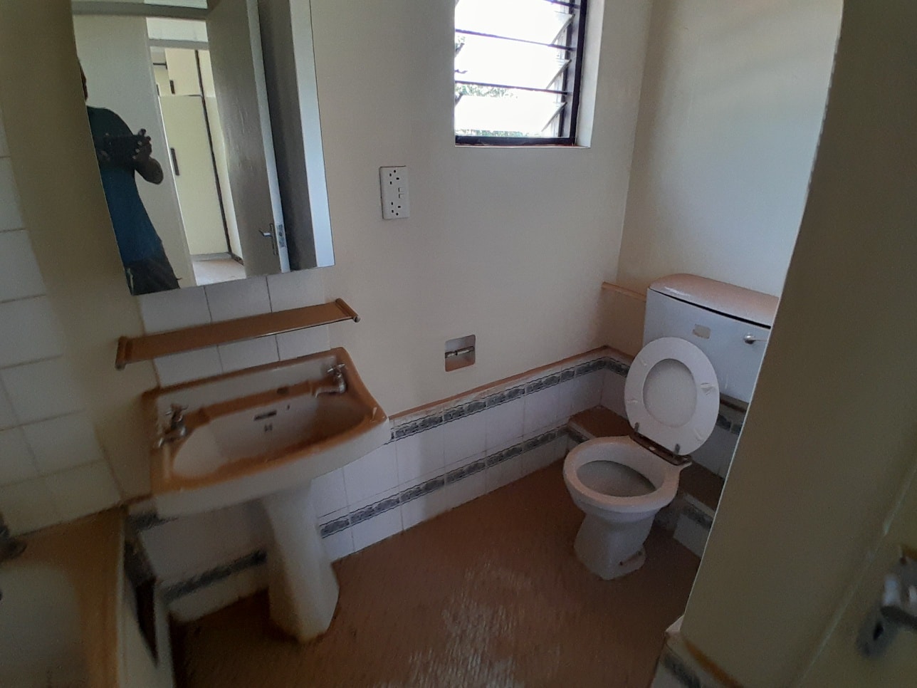 Stunning 3-Bedroom Maisonette + SQ For Sale Ngumo Estate, Nairobi Image