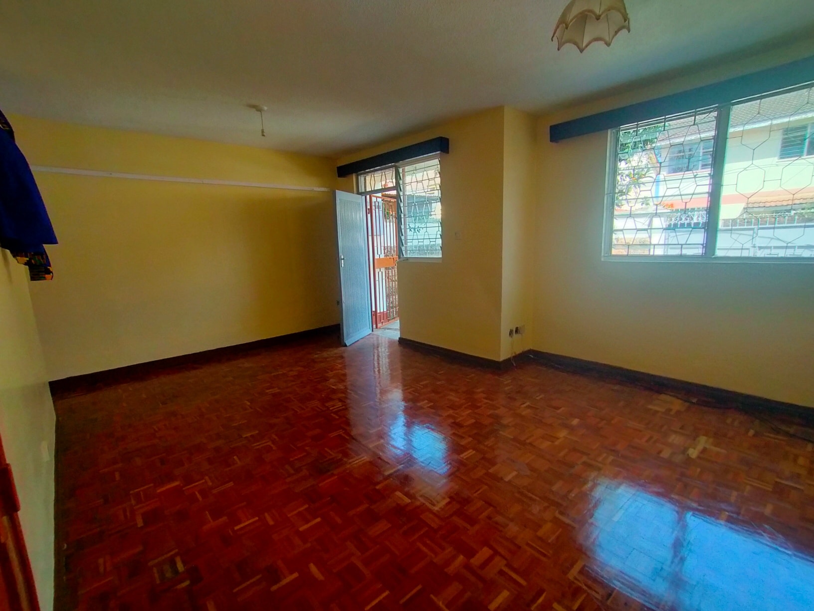 Stunning 3-Bedroom Maisonette + SQ  Sale / Let in Ngumo
