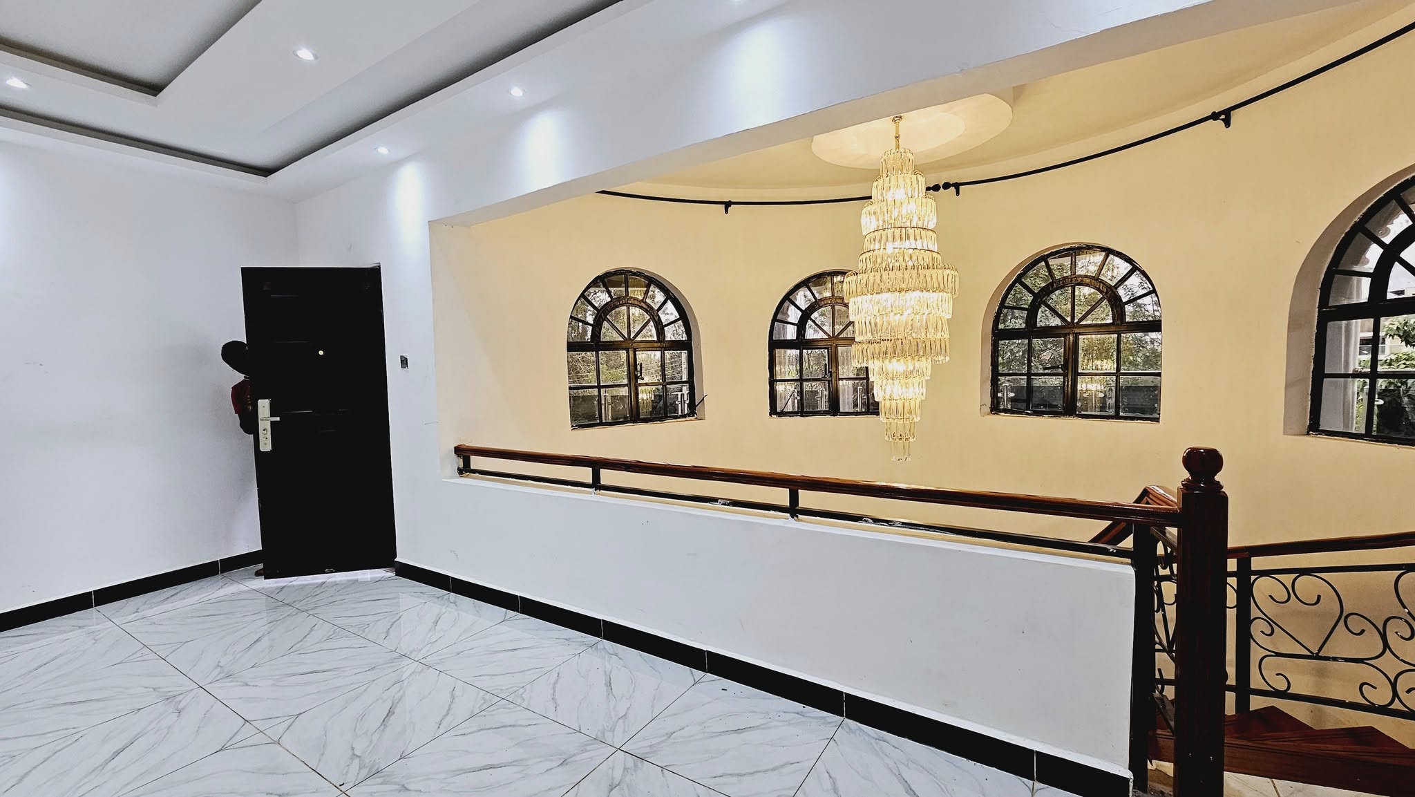 Super 6 bedroom house for sale or rent in Karen Image