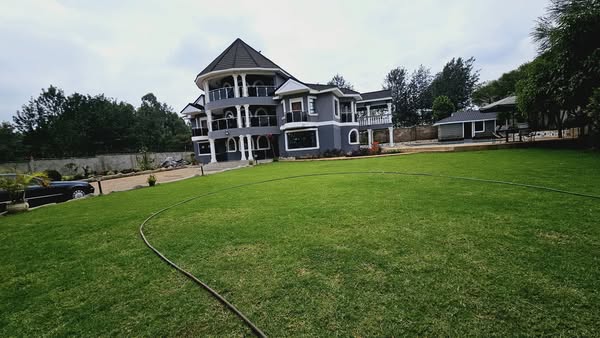 Super 6 bedroom house for sale or rent in Karen