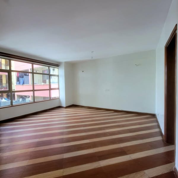 Super huge 1 bedroom apartment to let near junction mall off ngong rd