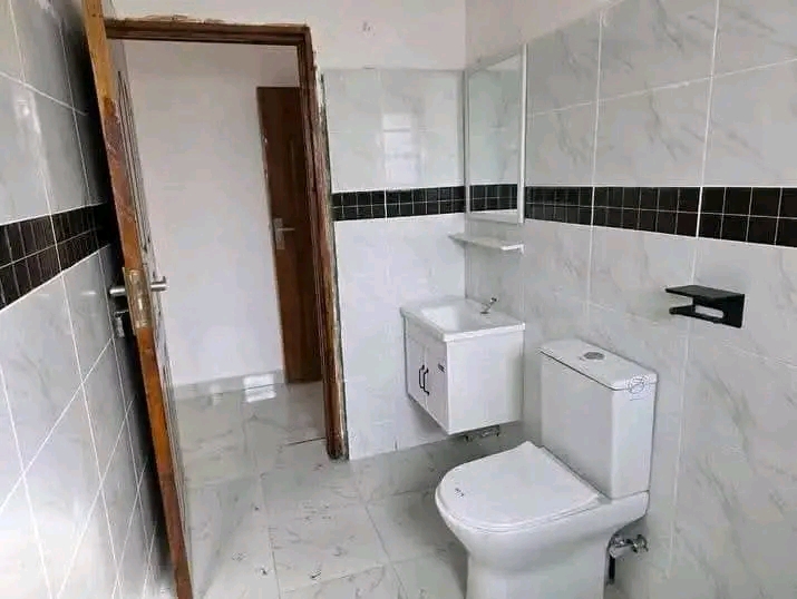 Three bedrooms house to let in westlands Image