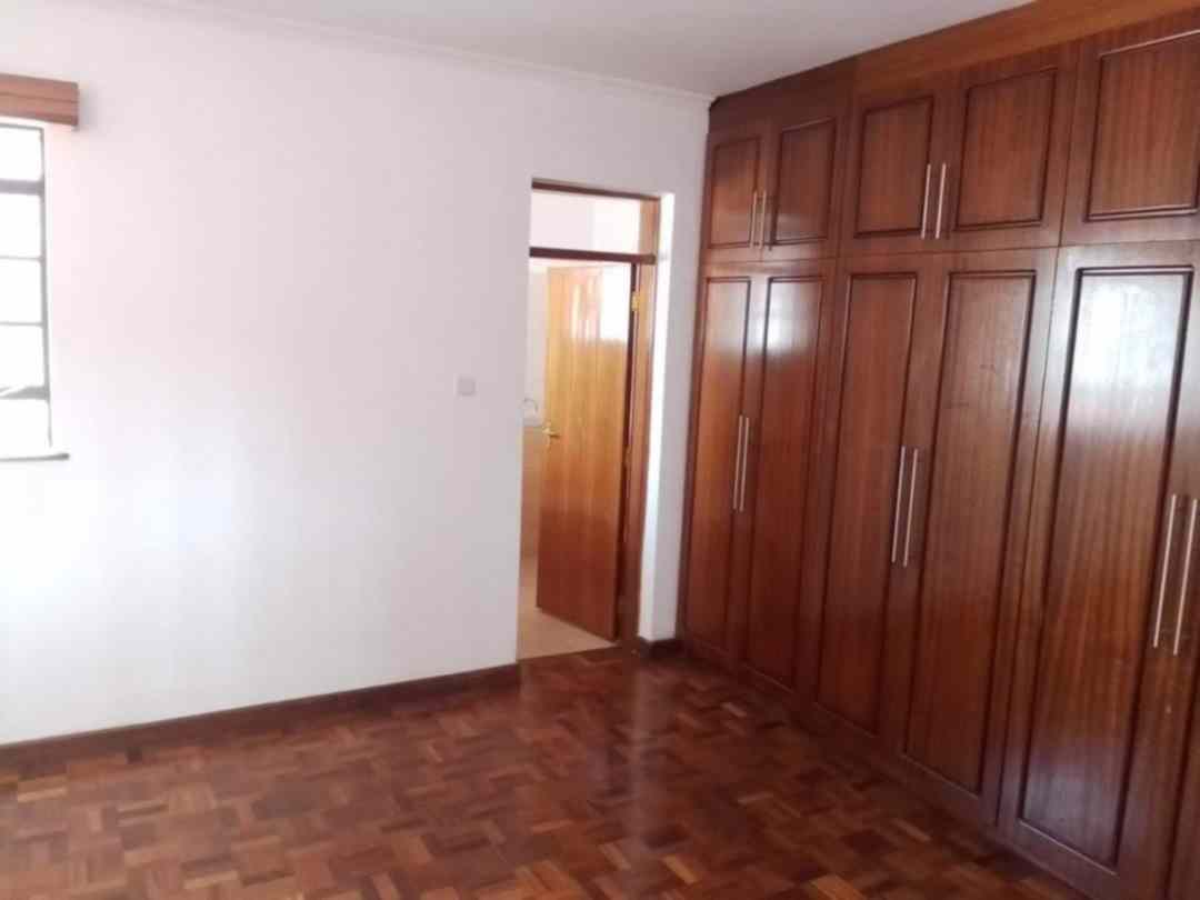 5 bedroom townhouse to let in Lavington Image