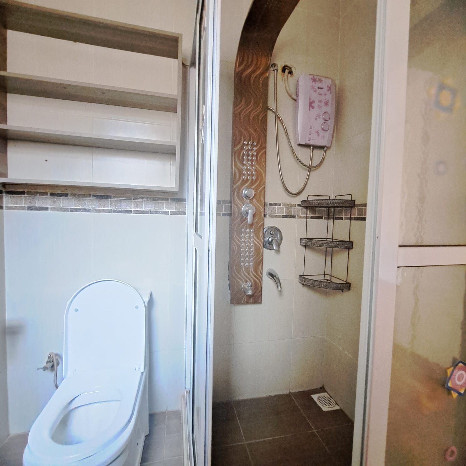2-Bedroom Apartment For Rent in Riverside