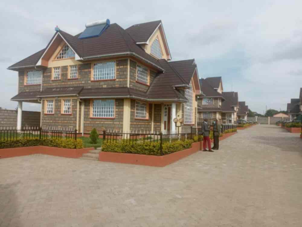 5 bedroom townhouse for sale  in Kitengela