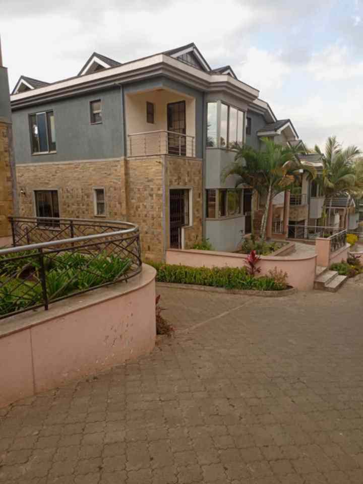 5 bedroom townhouses for rent or sale in Westlands