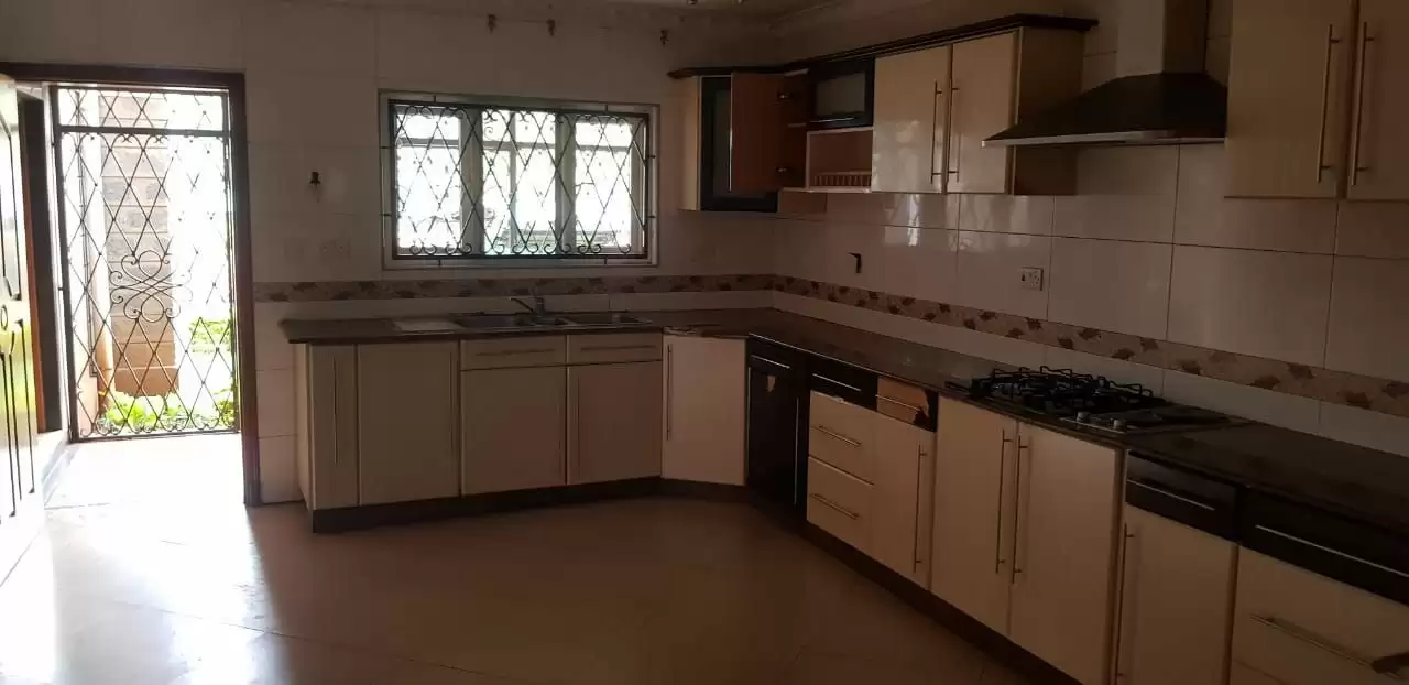 5 bedroom townhouse for rent in Westlands Springvalley Image