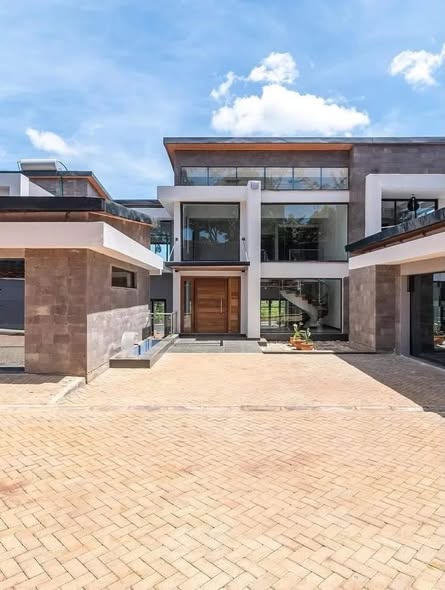 Ultra-Luxury Stand-Alone 5bedroom maisonette for Rent in Kitisuru Image