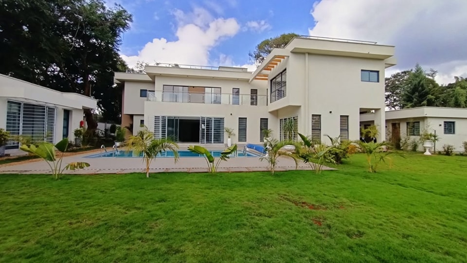 Ultra Modern 5 Bedroom Maisonette For Sale in Runda