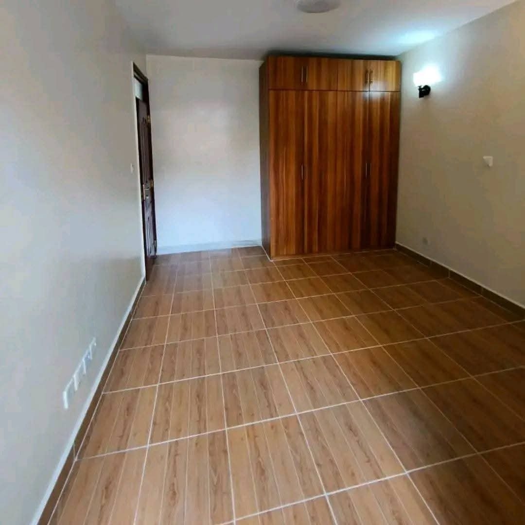 Very spacious 2 bedroom apartment to let in Lavington Image