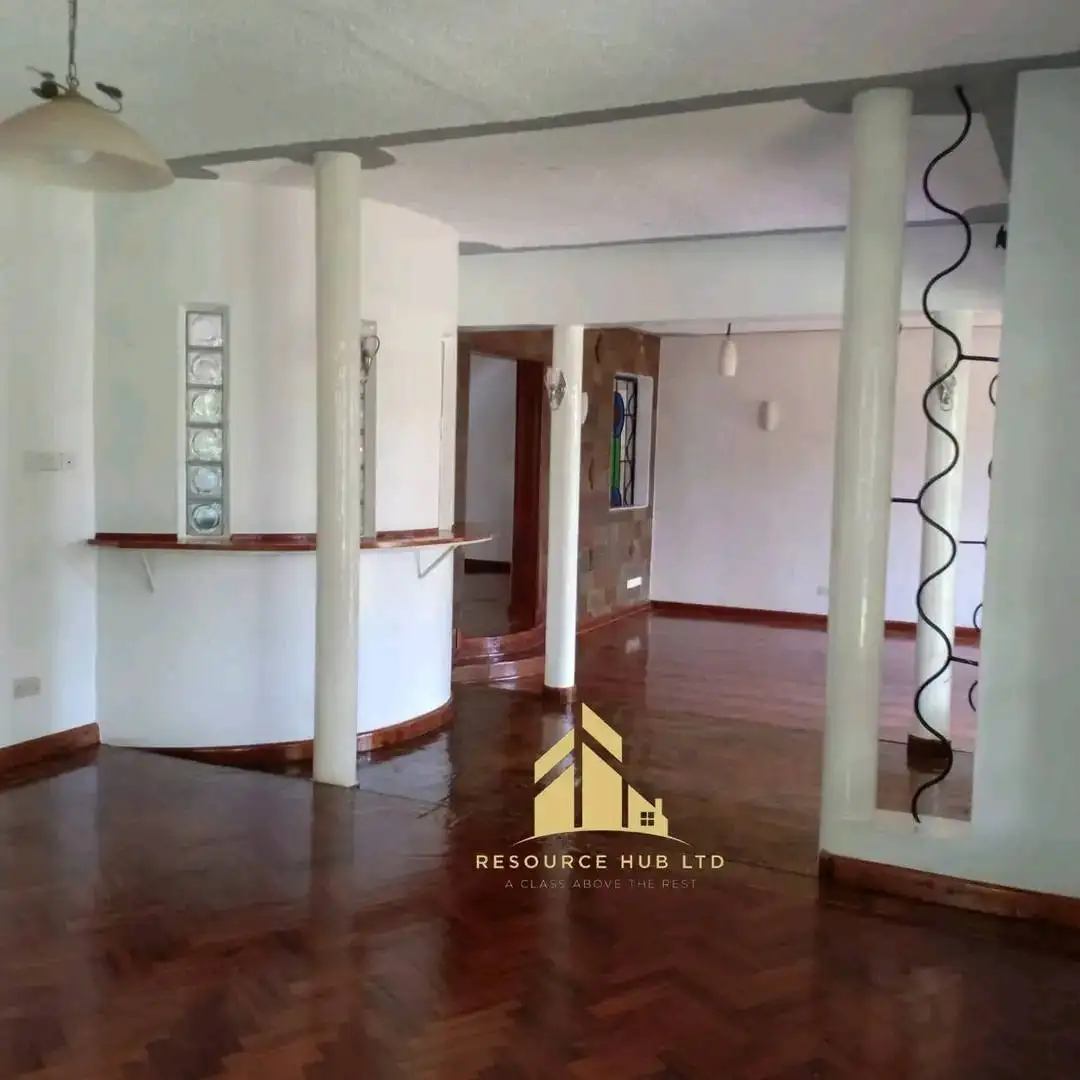 5 bedroom maisonette to let in Runda Image