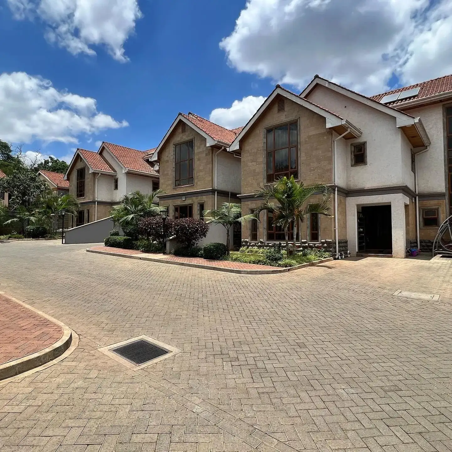 Modern 5 bedroom townhouse plus dsq for sale in Lavington Image