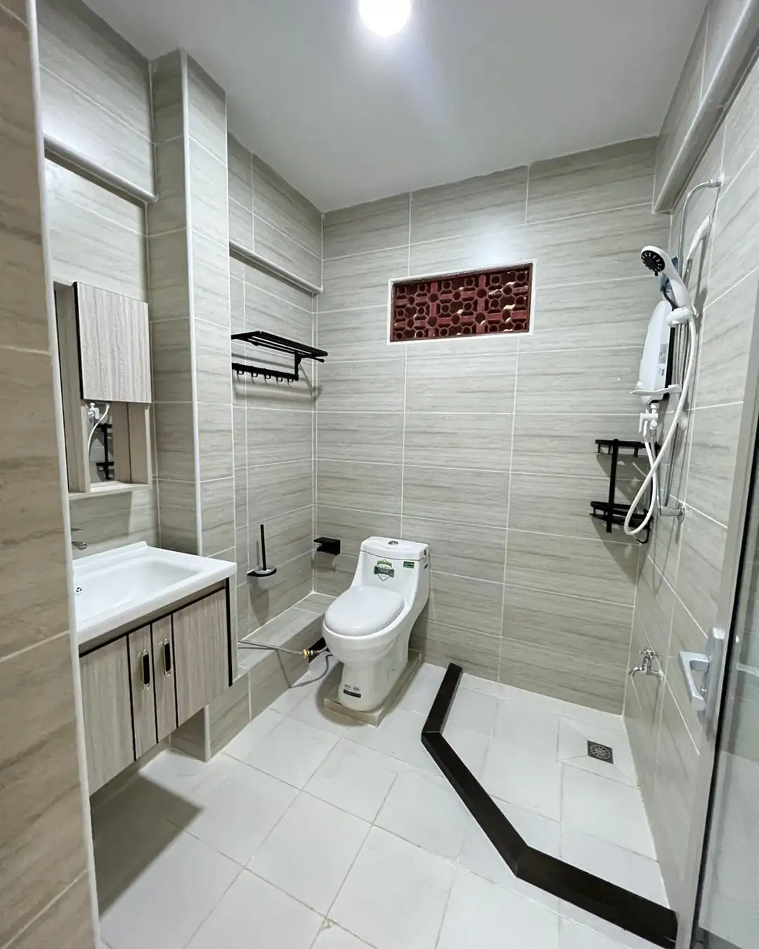 Studio , 1 , 2 and 3 bedroom apartment for sale in Kileleshwa Image