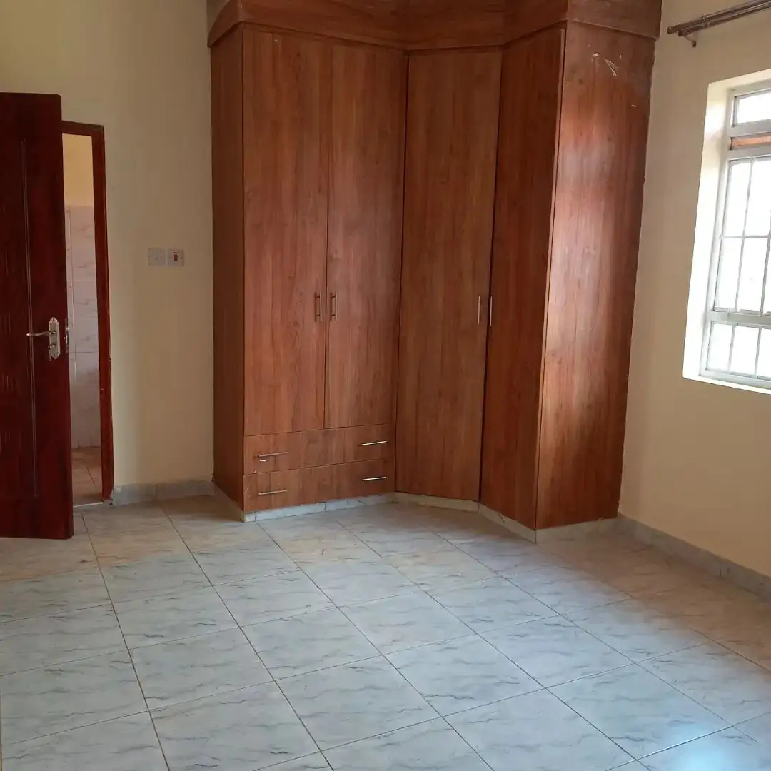 3 bedroom bungalow for sale in Kenyatta road. Image