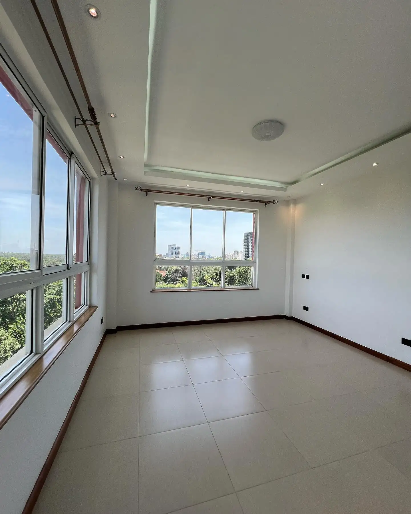 4 bedroom penthouse plus dsq apartment to let in Westlands Image