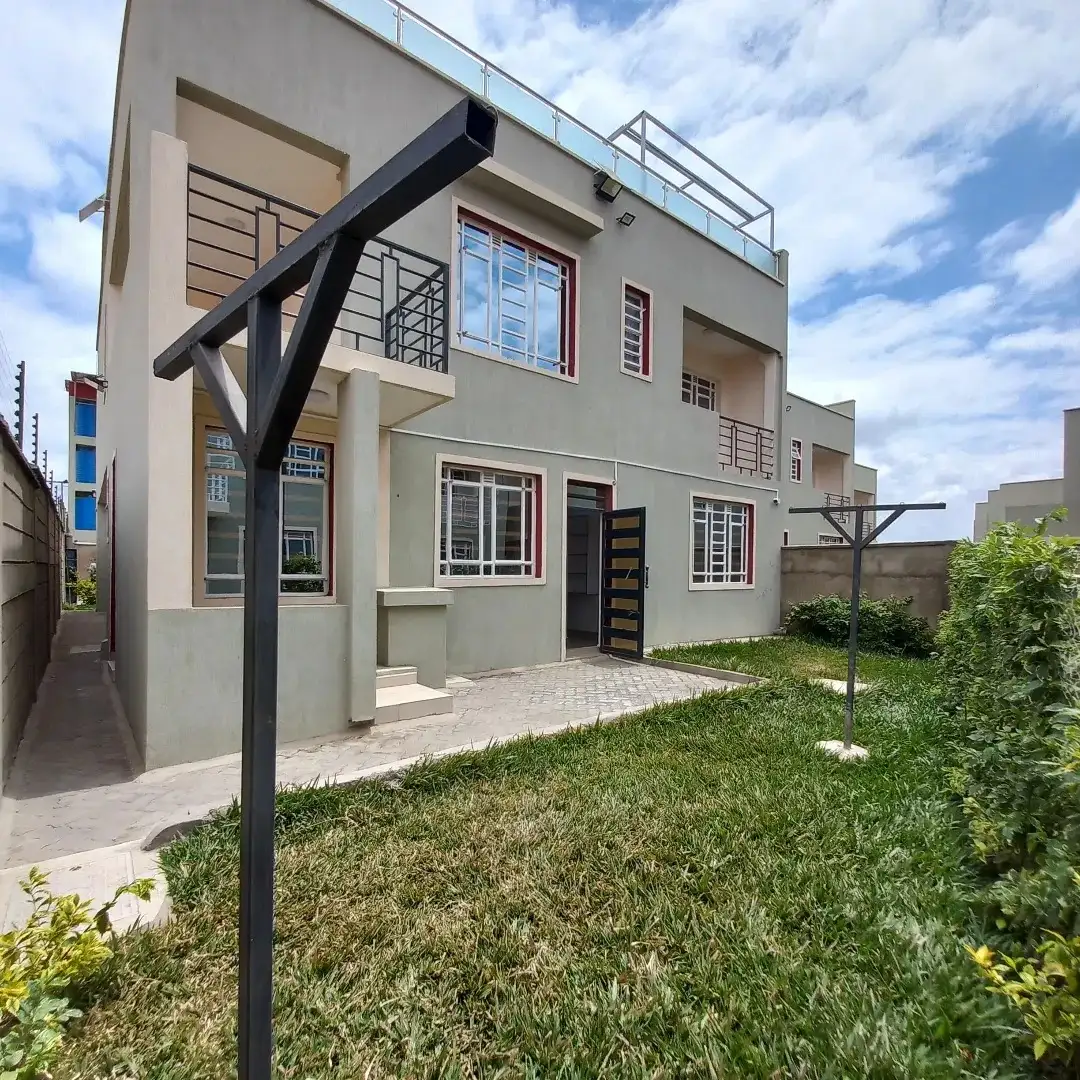 3 and 4 bedroom maisonette for sale in Kitengela Image