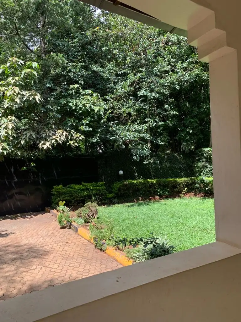 4 bedroom residential or silent office house for rent in lavington Image