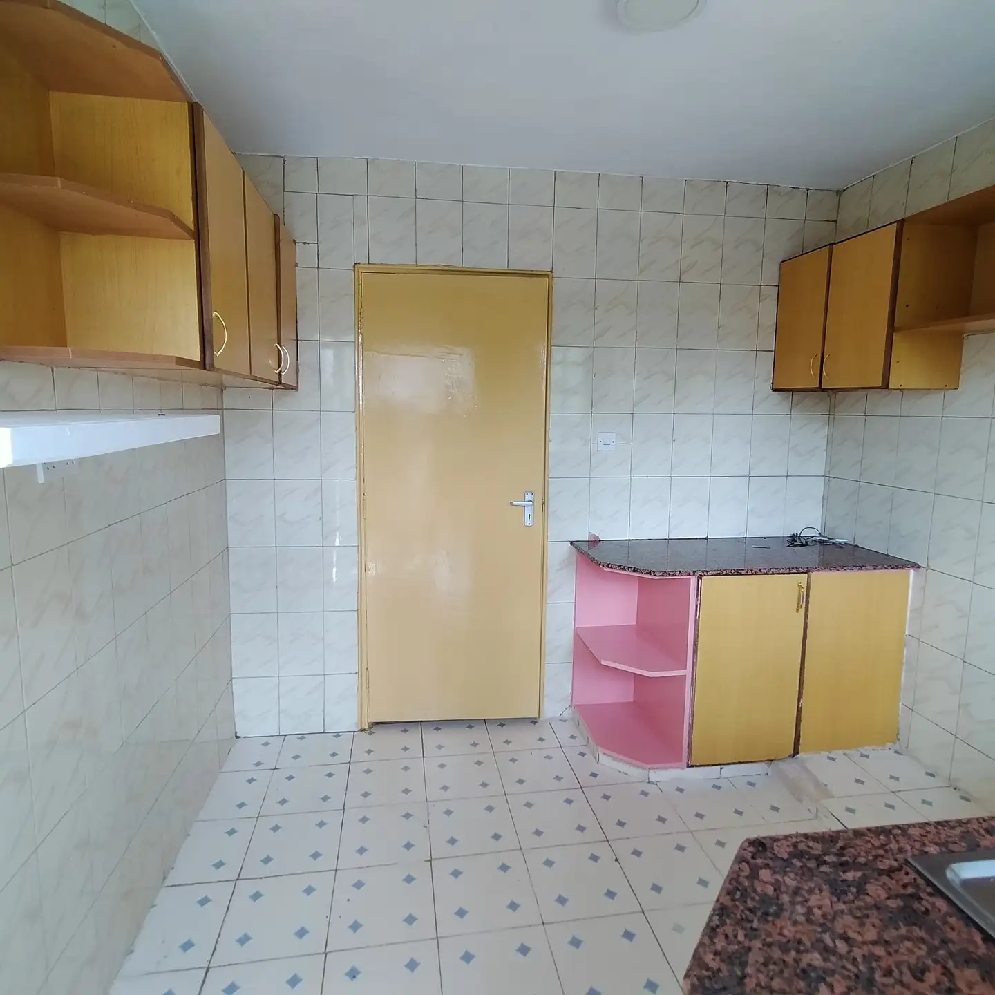 spacious 3 bedroom apartment to let  in Nairobi West Image