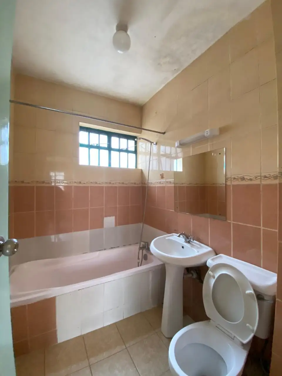 2 Bedroom Apartment To Let in Kileleshwa Image